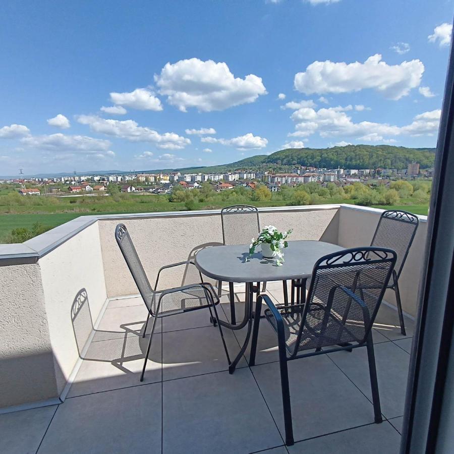 Neue, Moderne Penthousewohnung Сигишоара Экстерьер фото